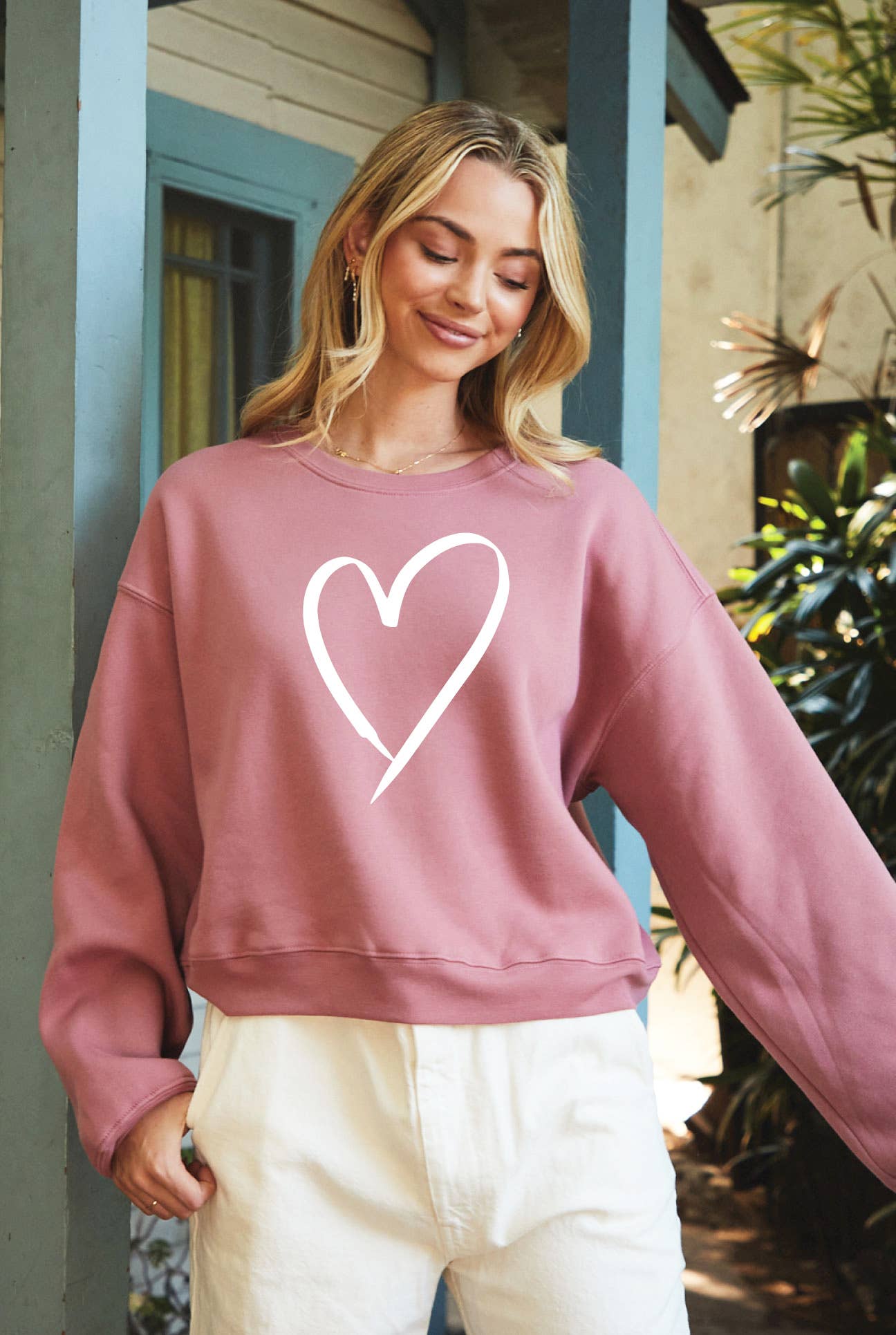 Heart Mid Cropped Graphic Sweatshirt