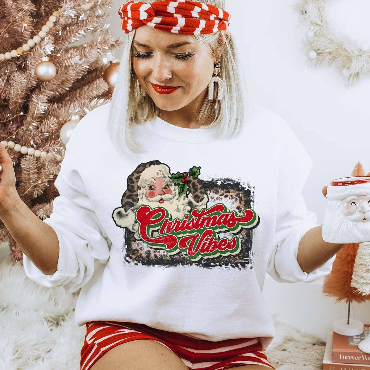 Christmas Vibes - White - Fleece Lined Sweatshirt