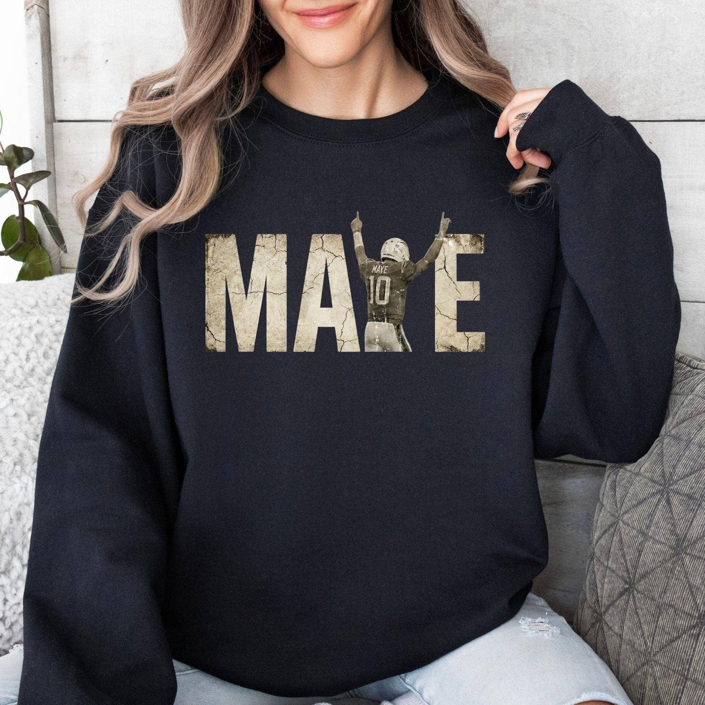 Drake-Maye Retro Patriots Gameday Football Tee