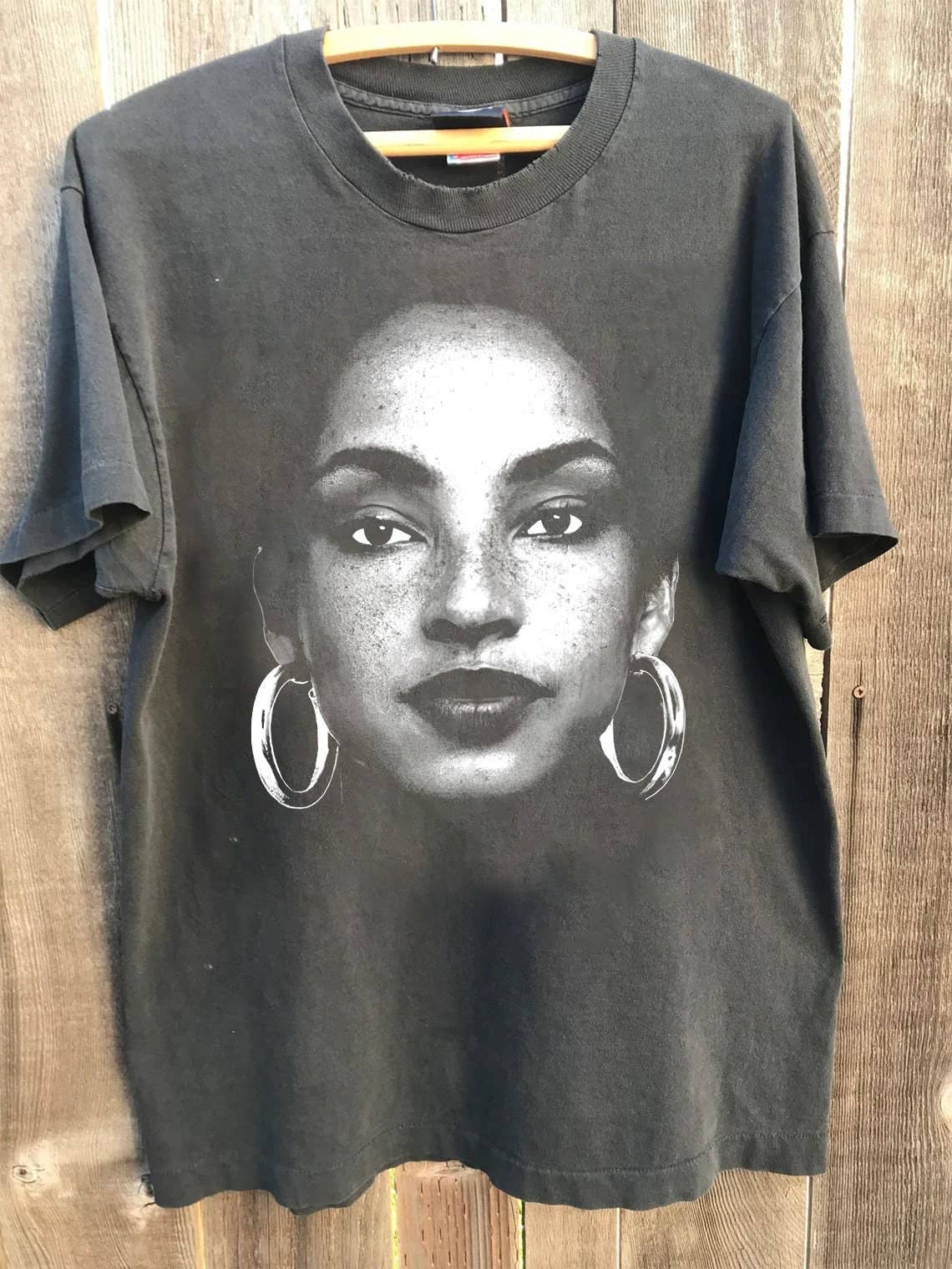 Vintage Sade Adu Shirt Retro Sade Gift Tee For Music Lovers