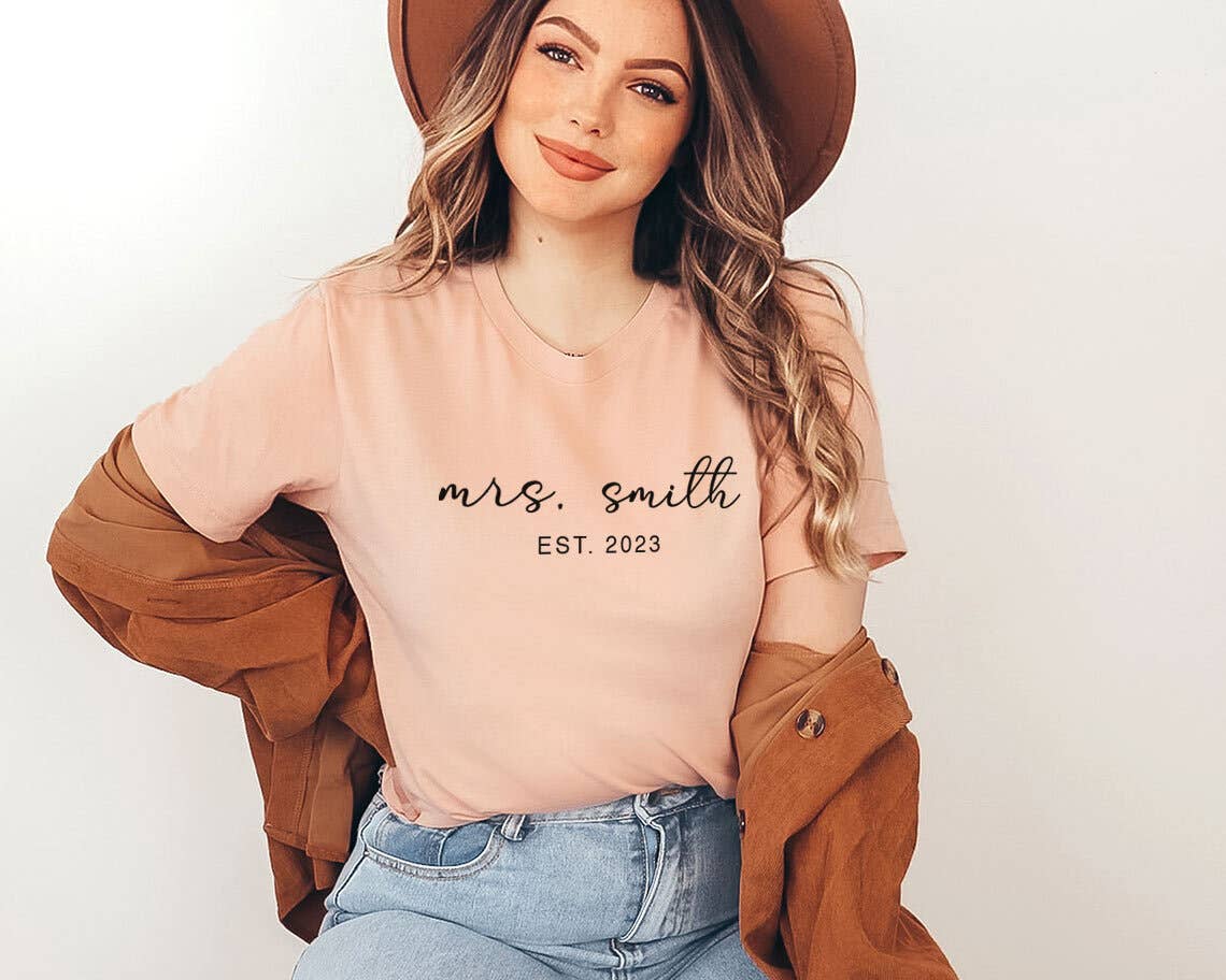Custom Mrs Established - Personalized Bride T-Shirt