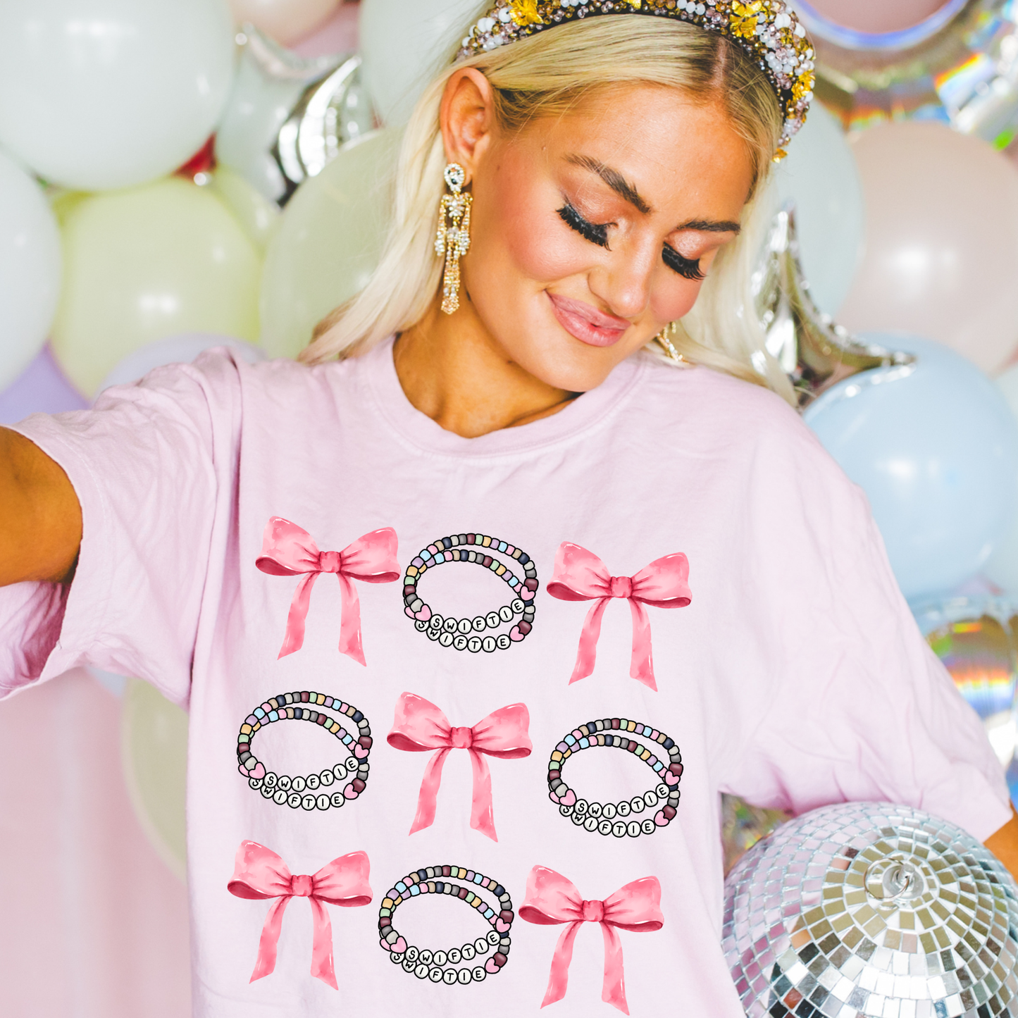 Friendship Bracelets Preppy Comfort Color Graphic Tee