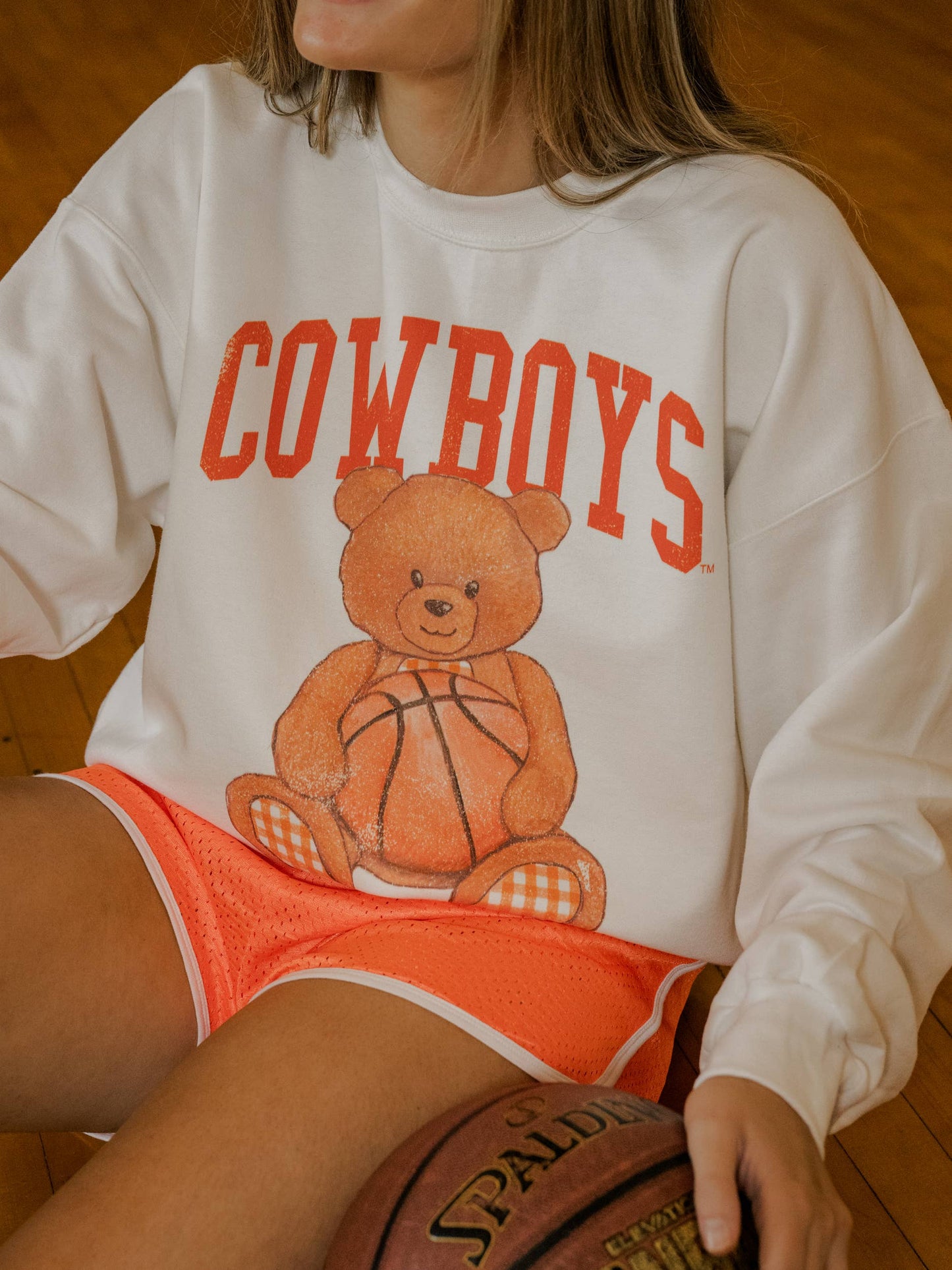 Osu Cowboys Basketball Bear White Sweatshirt