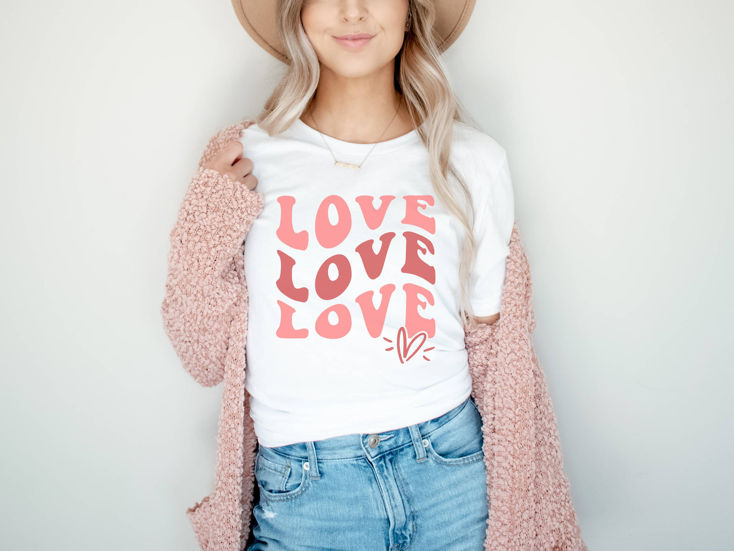 Retro Love Repeat | Valentines Day Graphic Tee
