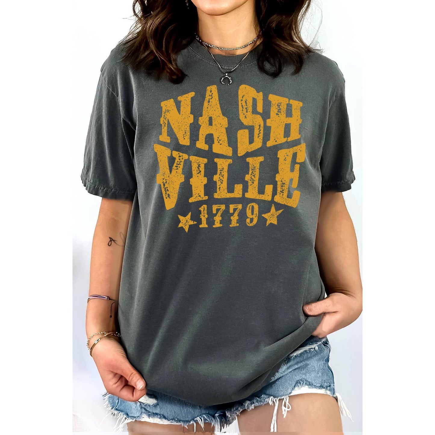 Nashville Women's Relaxed Fit Graphic T-Shirt