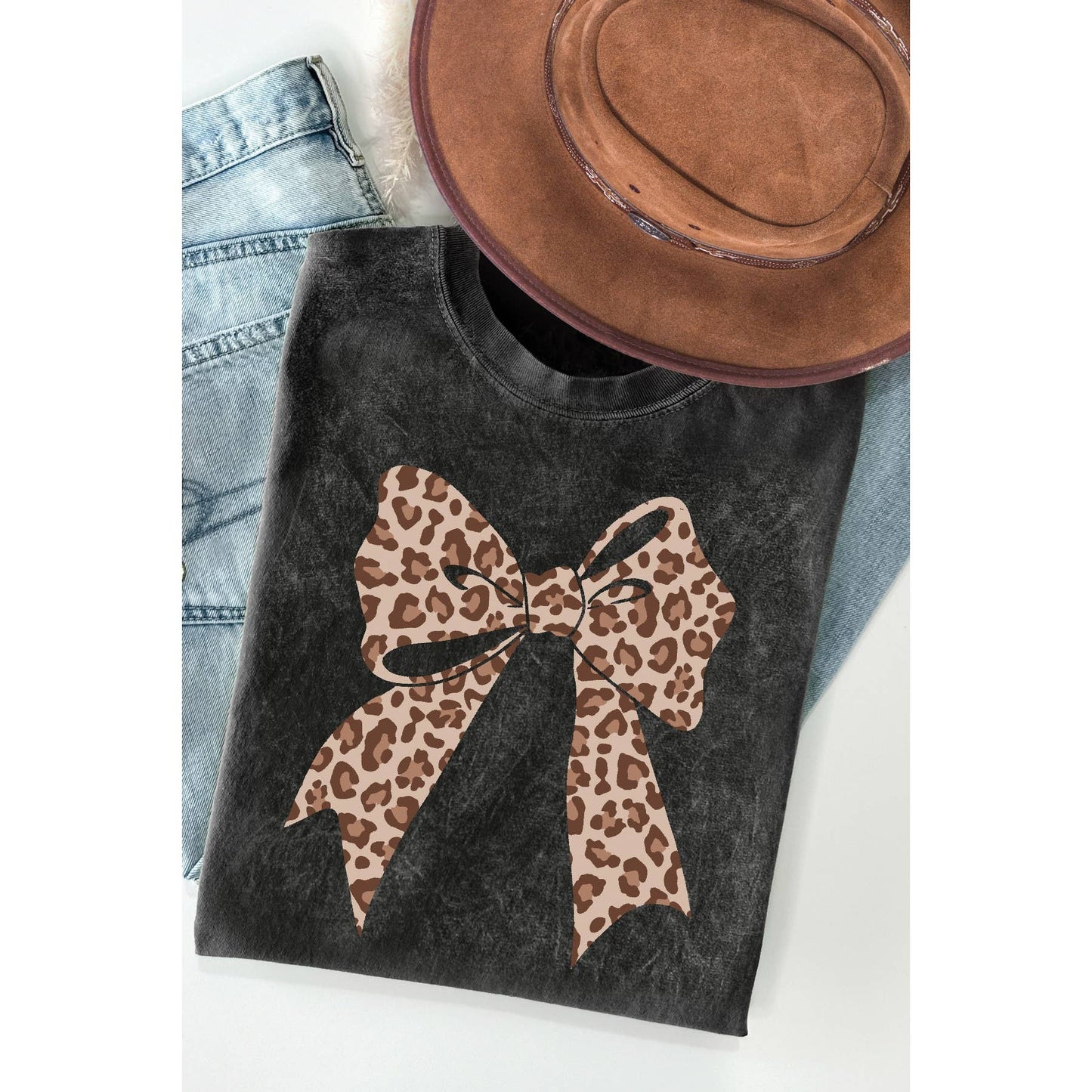 Leopard Bow - Mineral Wash T Shirt