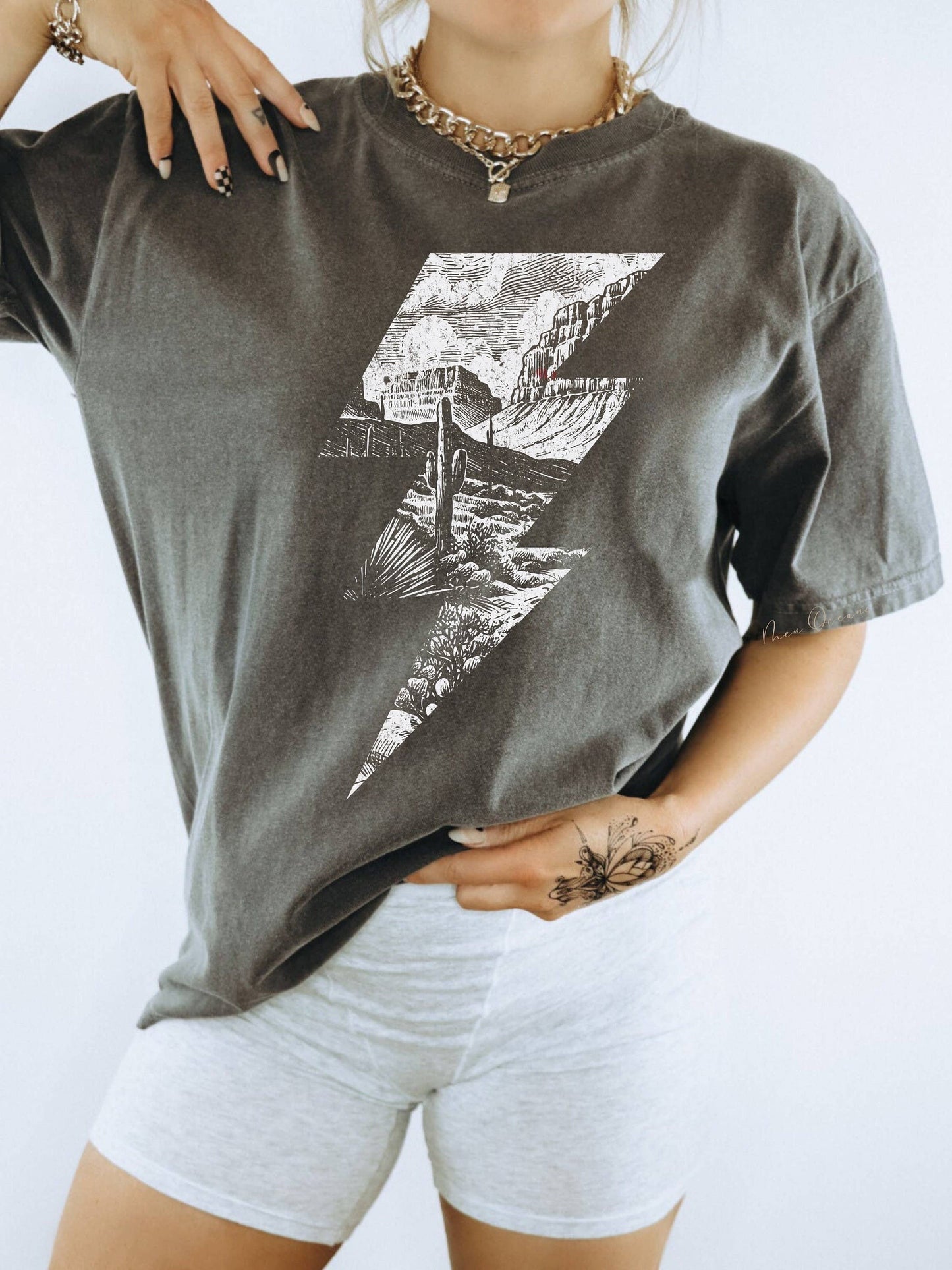 Desert Cowgirl Oversized Tee, Boho Rodeo Style in Arizona
