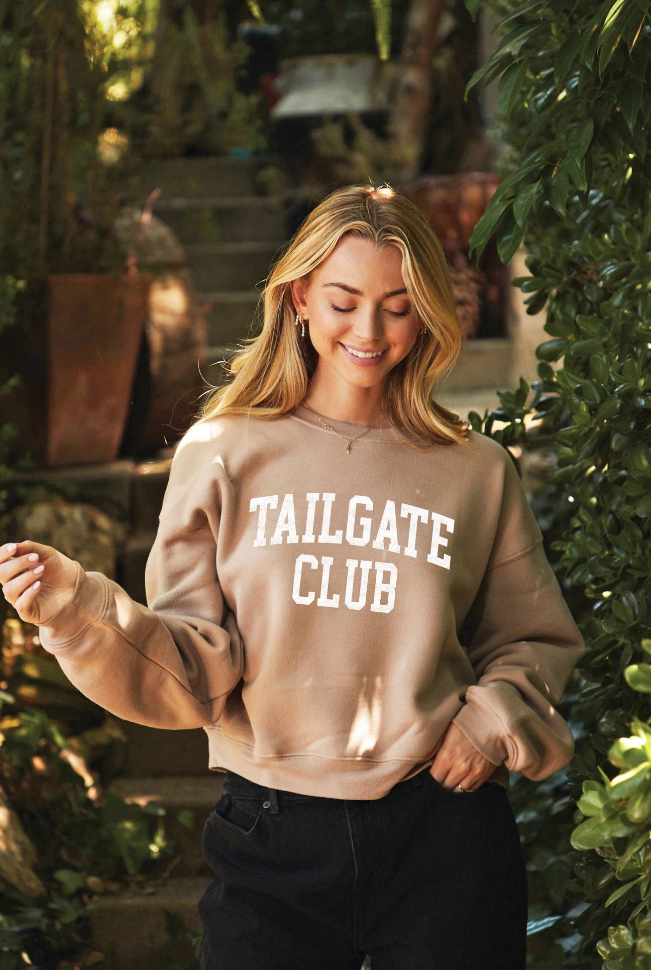 Tailgate Club Mid Graphic Sweatshirt