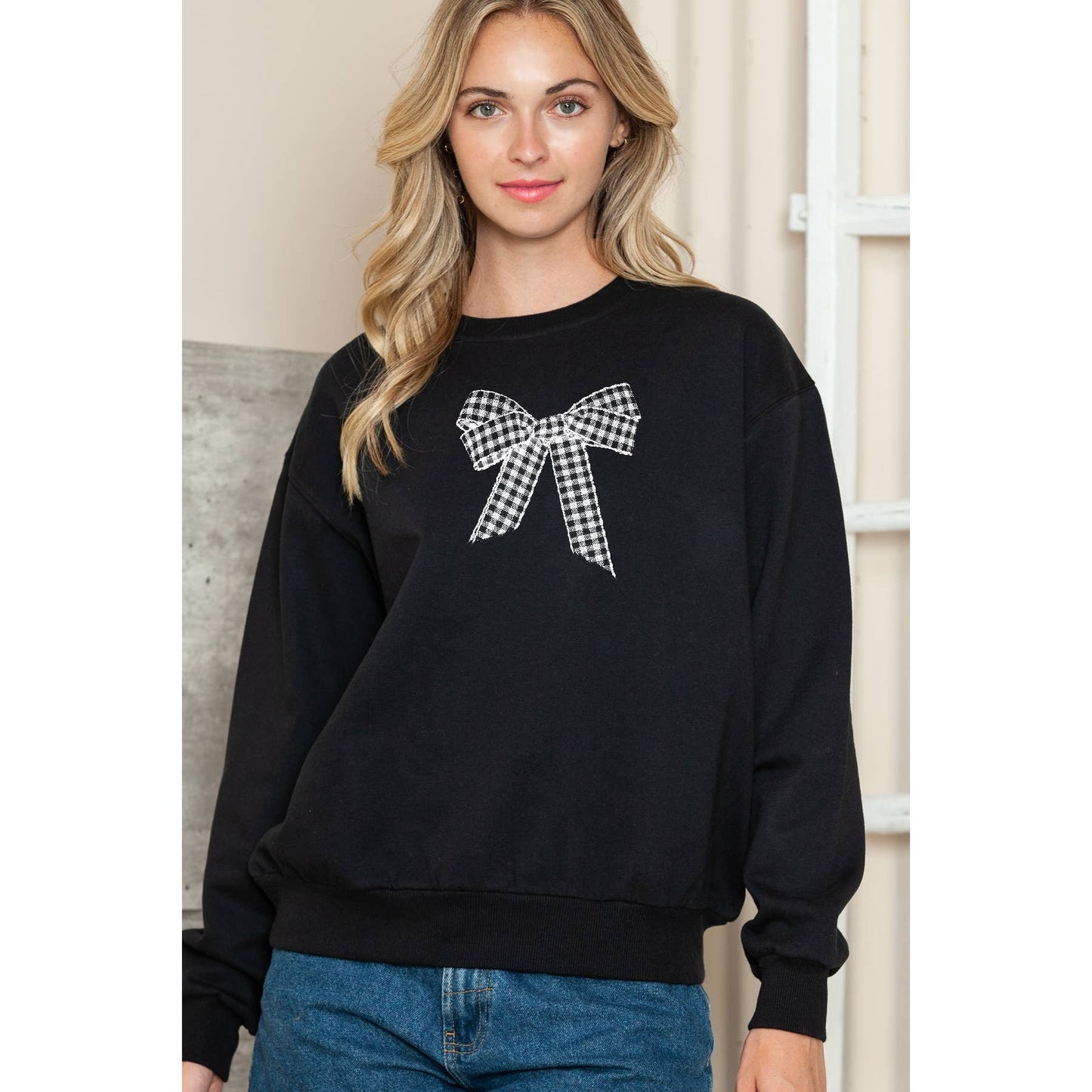 Bow - Crewneck Sweatshirt