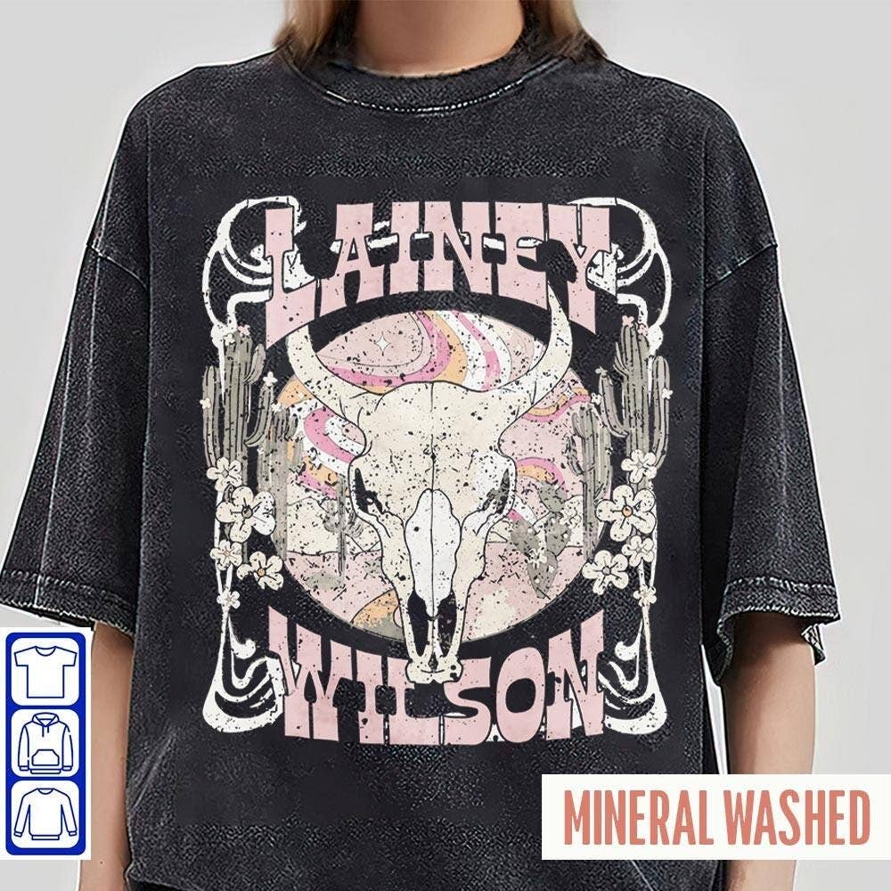 Lainey Wilson Music Tour Vintage T-Shirt