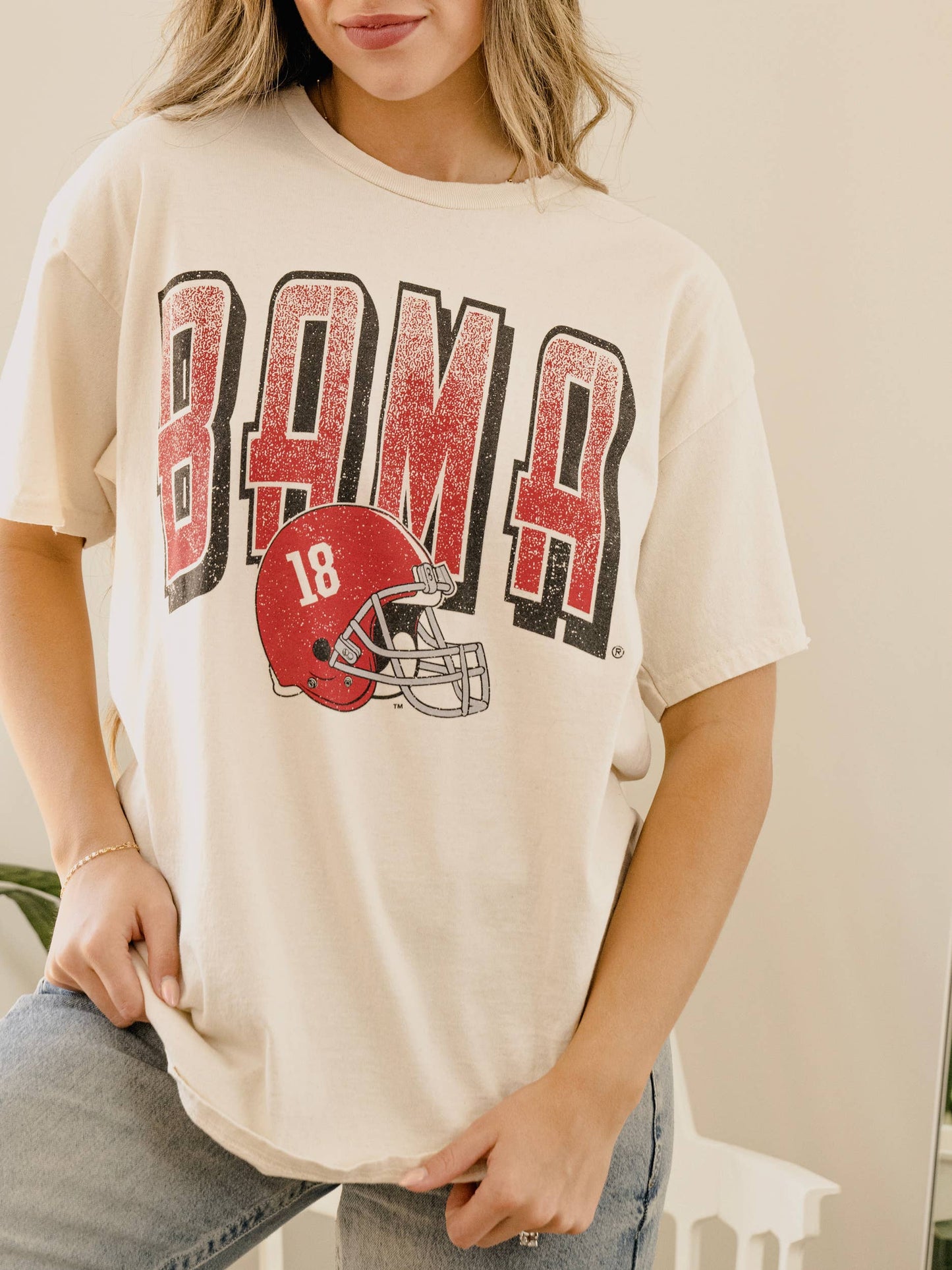 Bama Crimson Tide Helmet Fade Off White Thrifted Tee