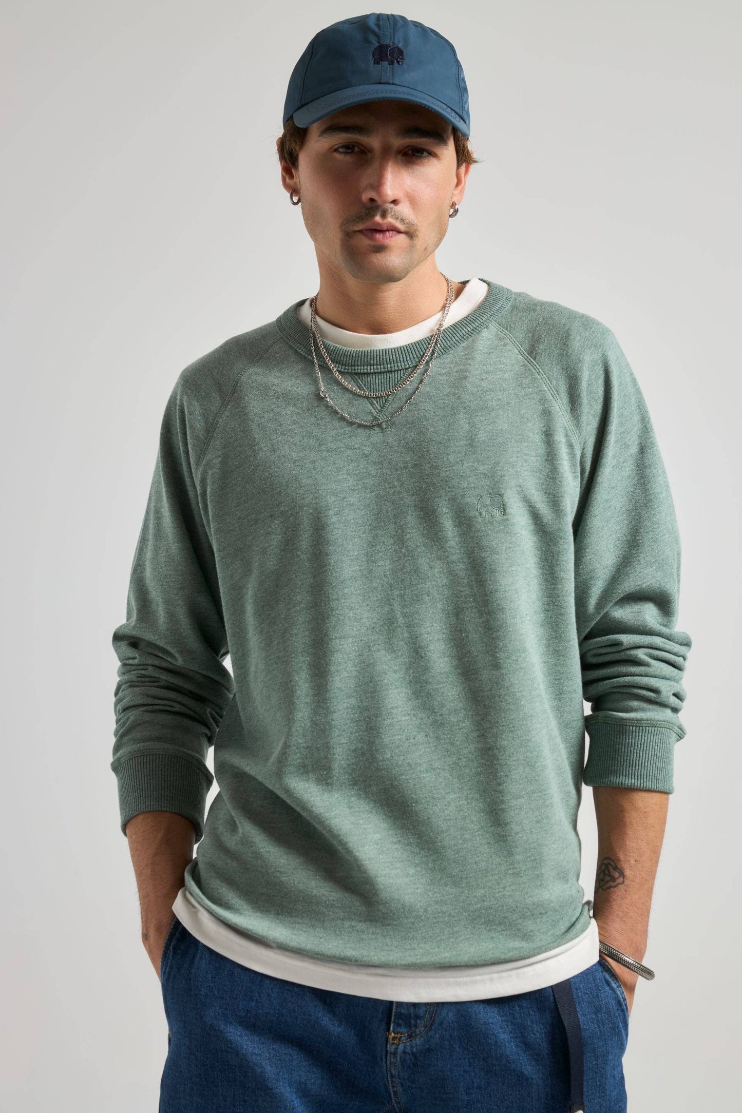 Essential Lightweight Sweater Salty Green