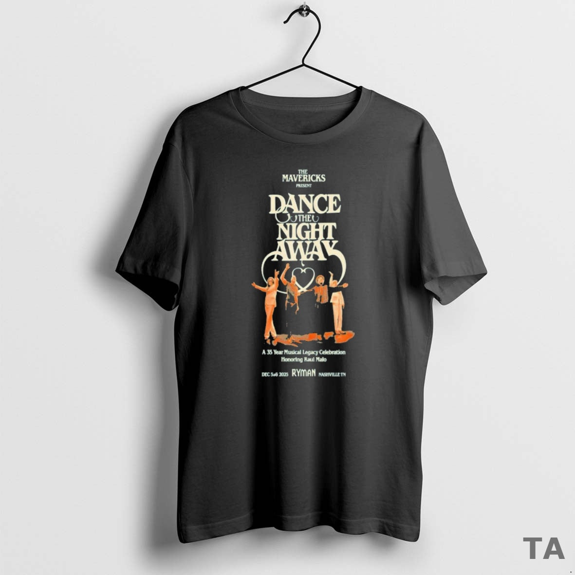 Top The Mavericks Dance The Night Away 35 Years In Nashville Tn On Dec