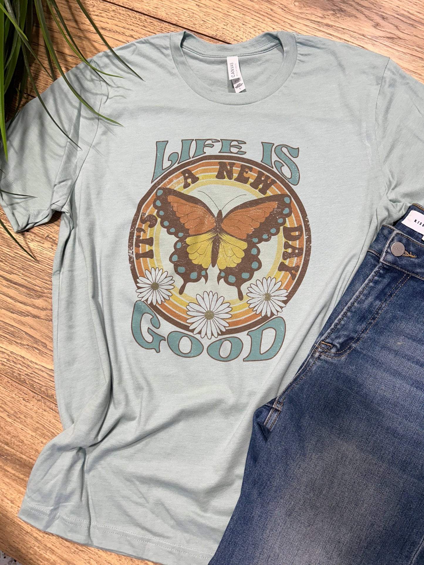 Life Is Good Graphic Tee