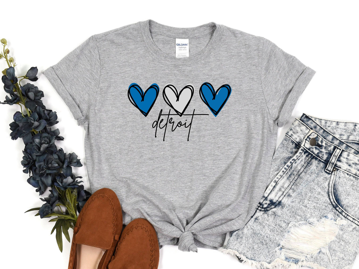 Detroit Lions Heart Football T-Shirt Classic Fan Tee