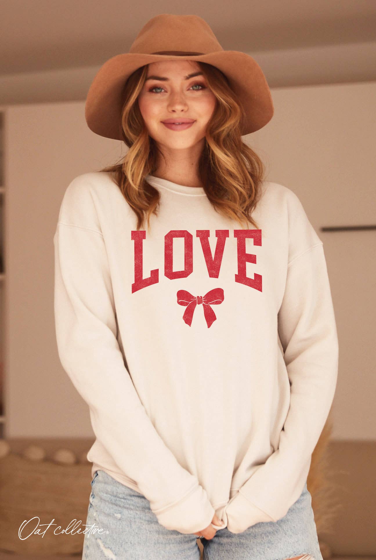 Love Bow Graphic Sweatshirt