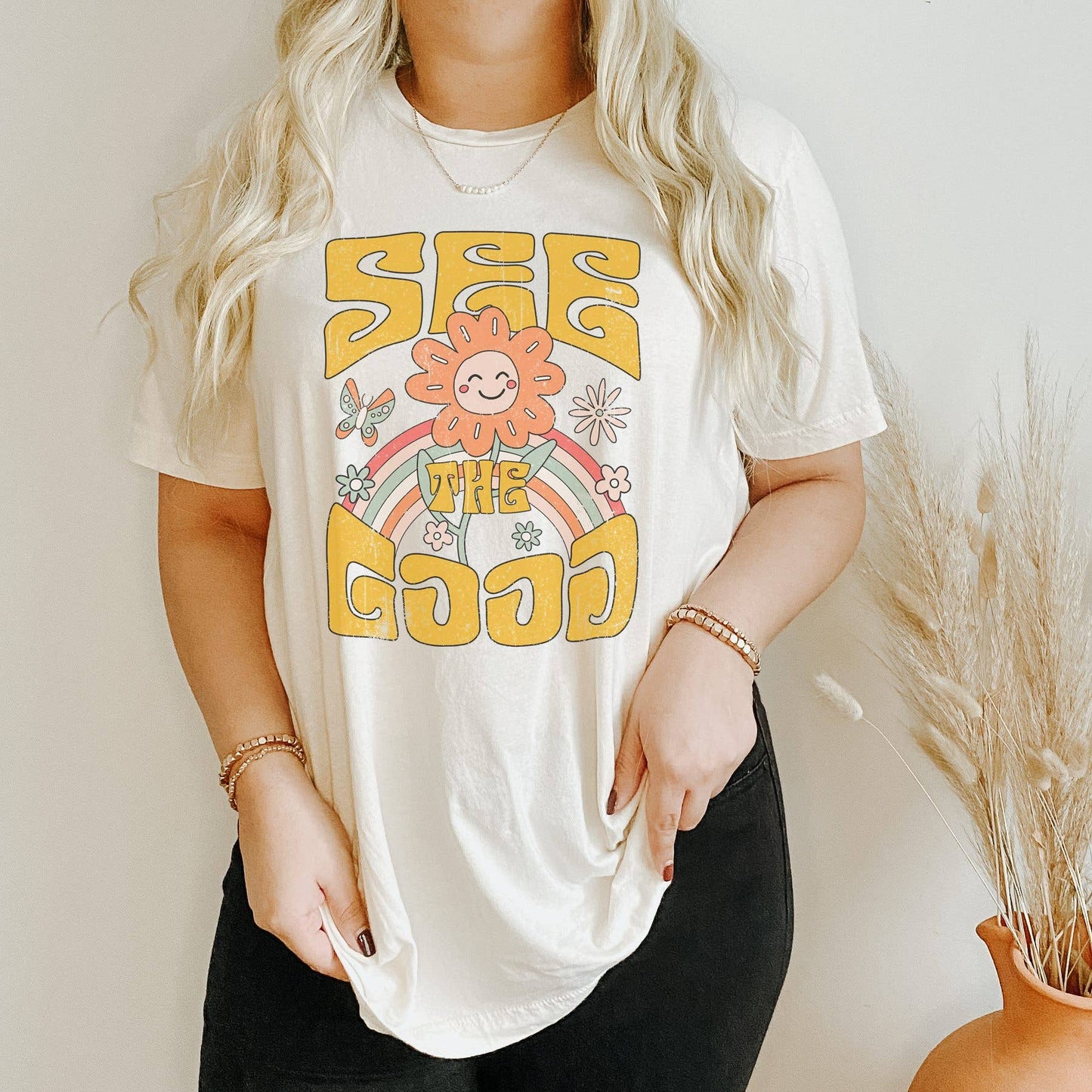 Retro See the Good Flower Tee | Retro Vibes Tee