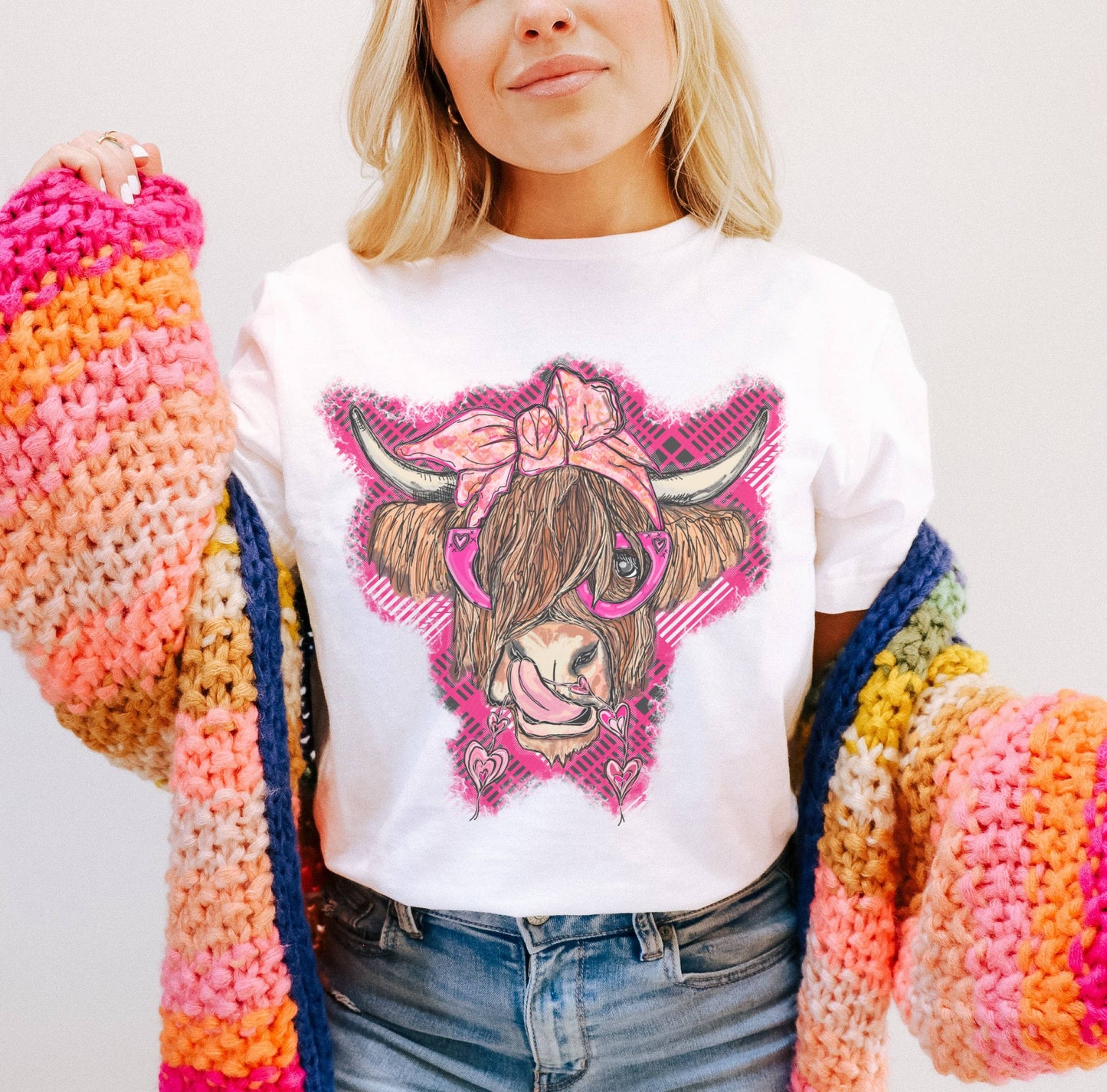 Valentine Highland Cow Tee | Valentines Day Graphic Tee