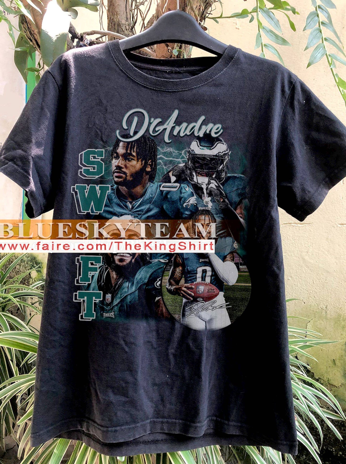 Vintage 90s D'andre Swift T-Shirt - Retro Football Sport Tee