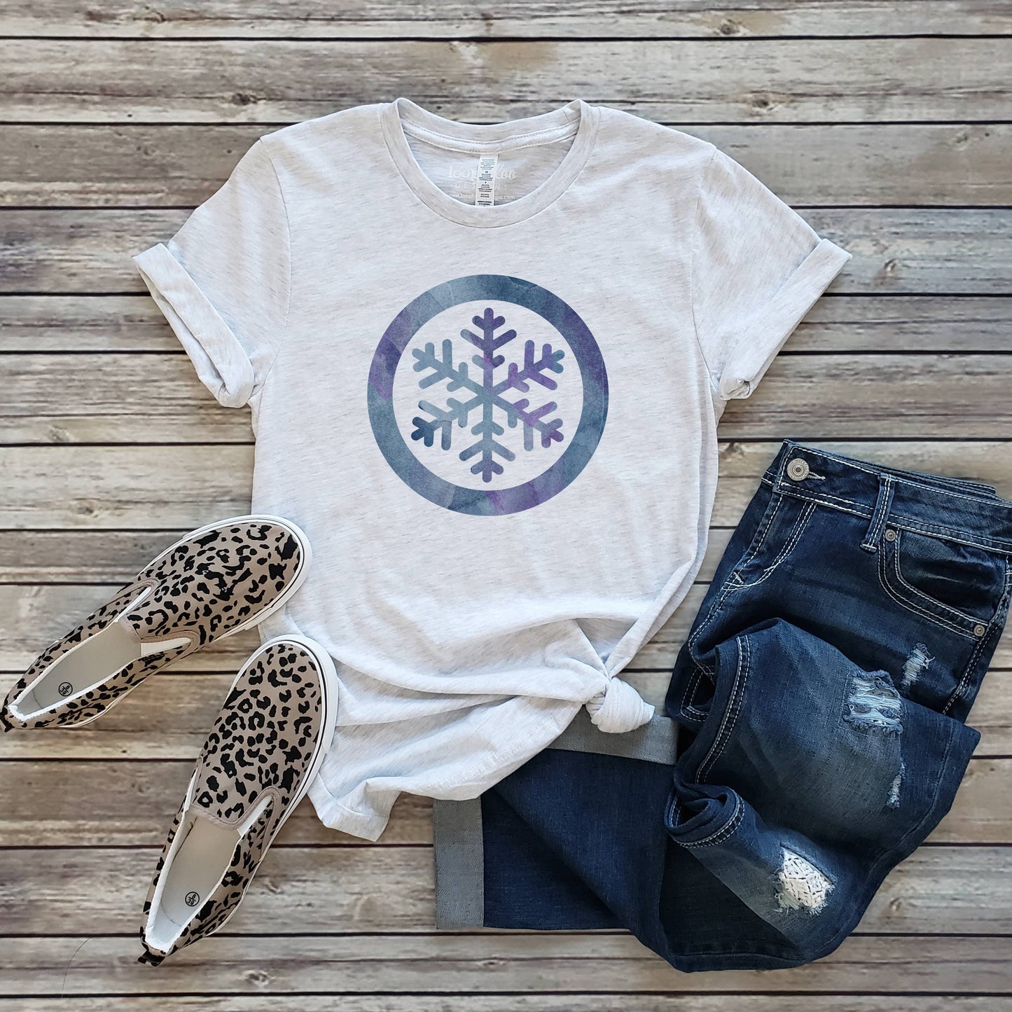 Minimal Snowflake Tee | Christmas | Sizes XS-2XL