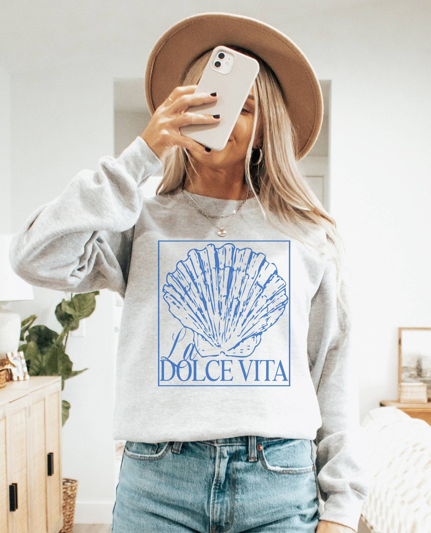 La Dolce Vita Crew Neck Sweatshirt