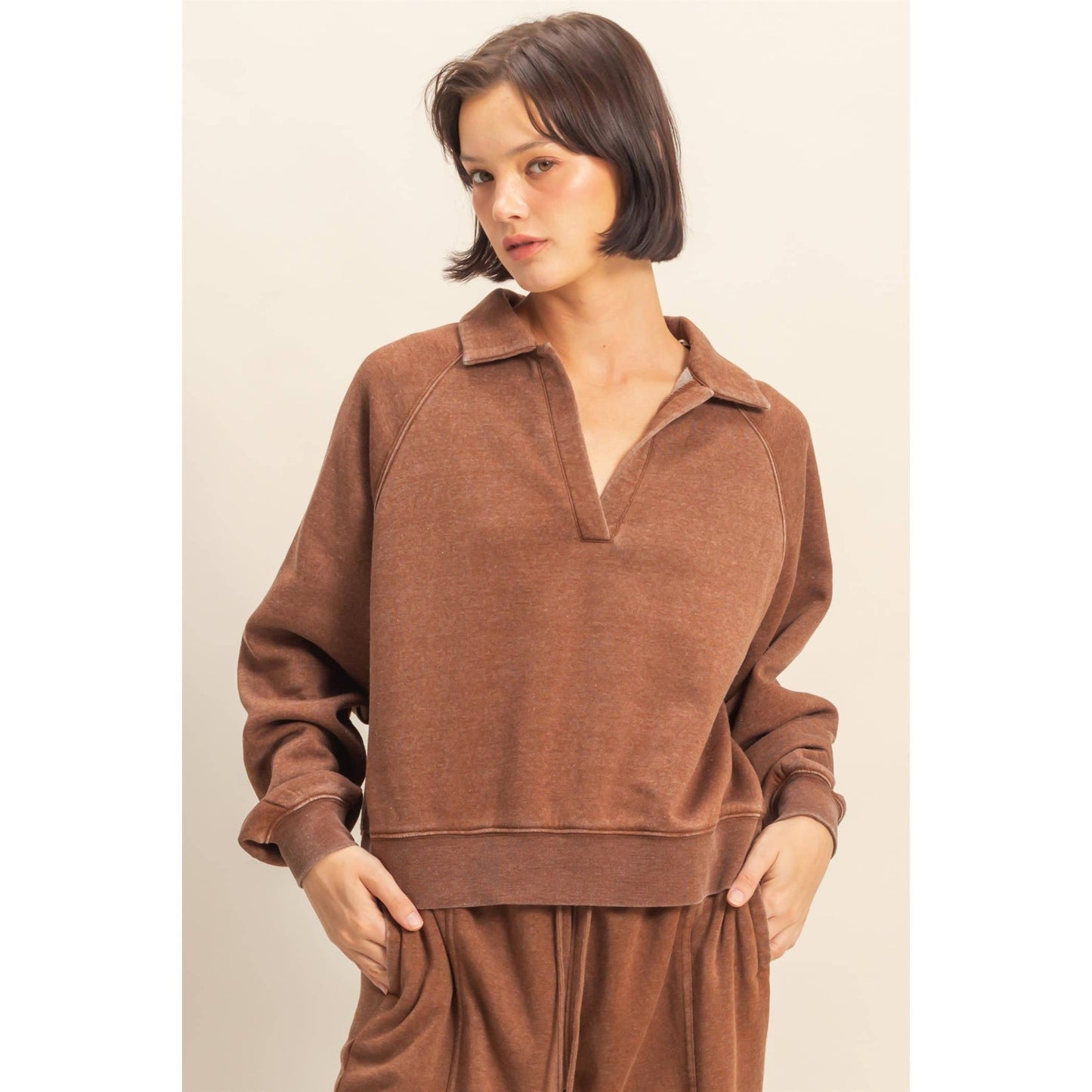 Raglan Sleeve Sweatshirt