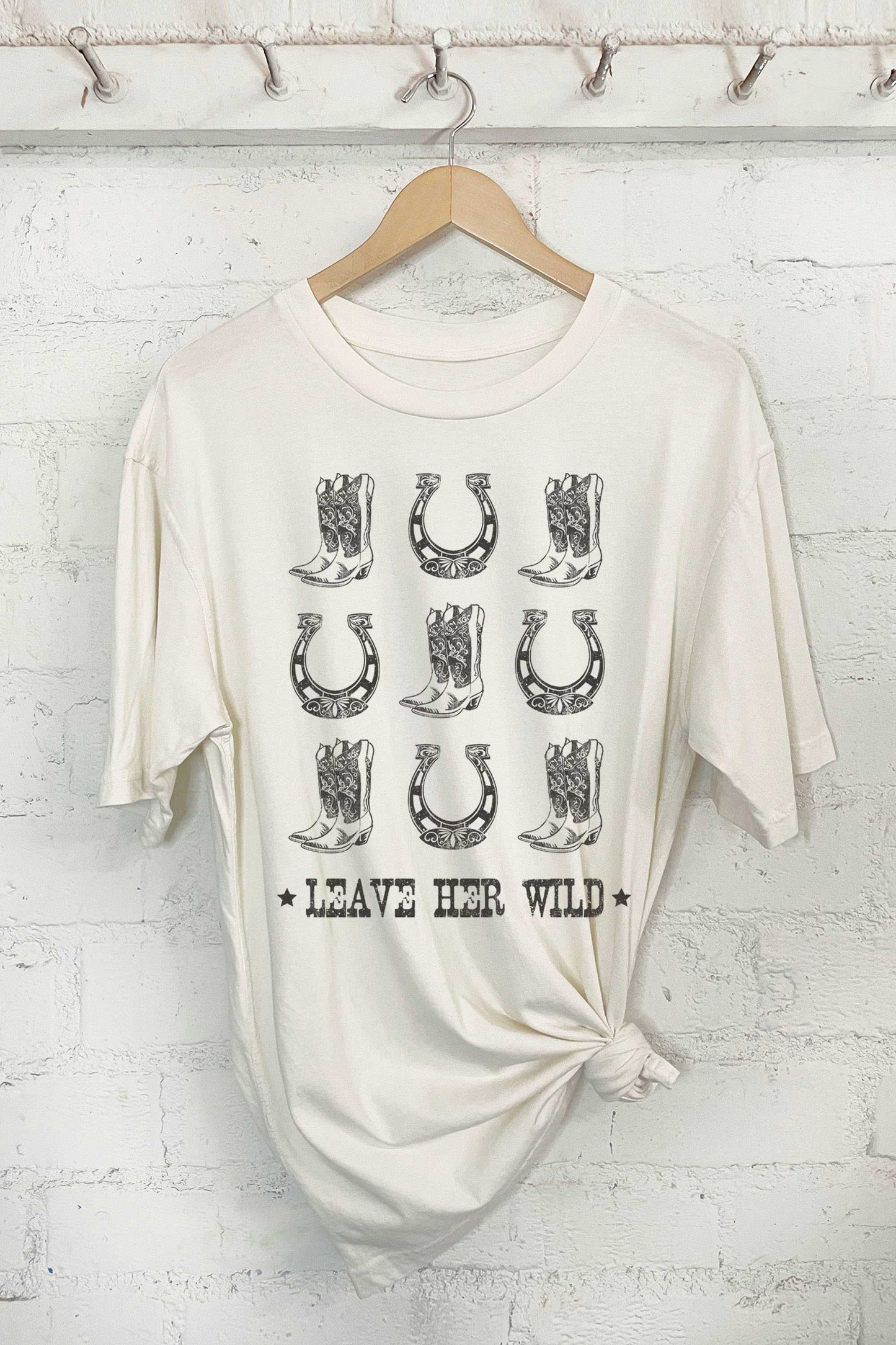 Leave Her Wild-Oversized Tee