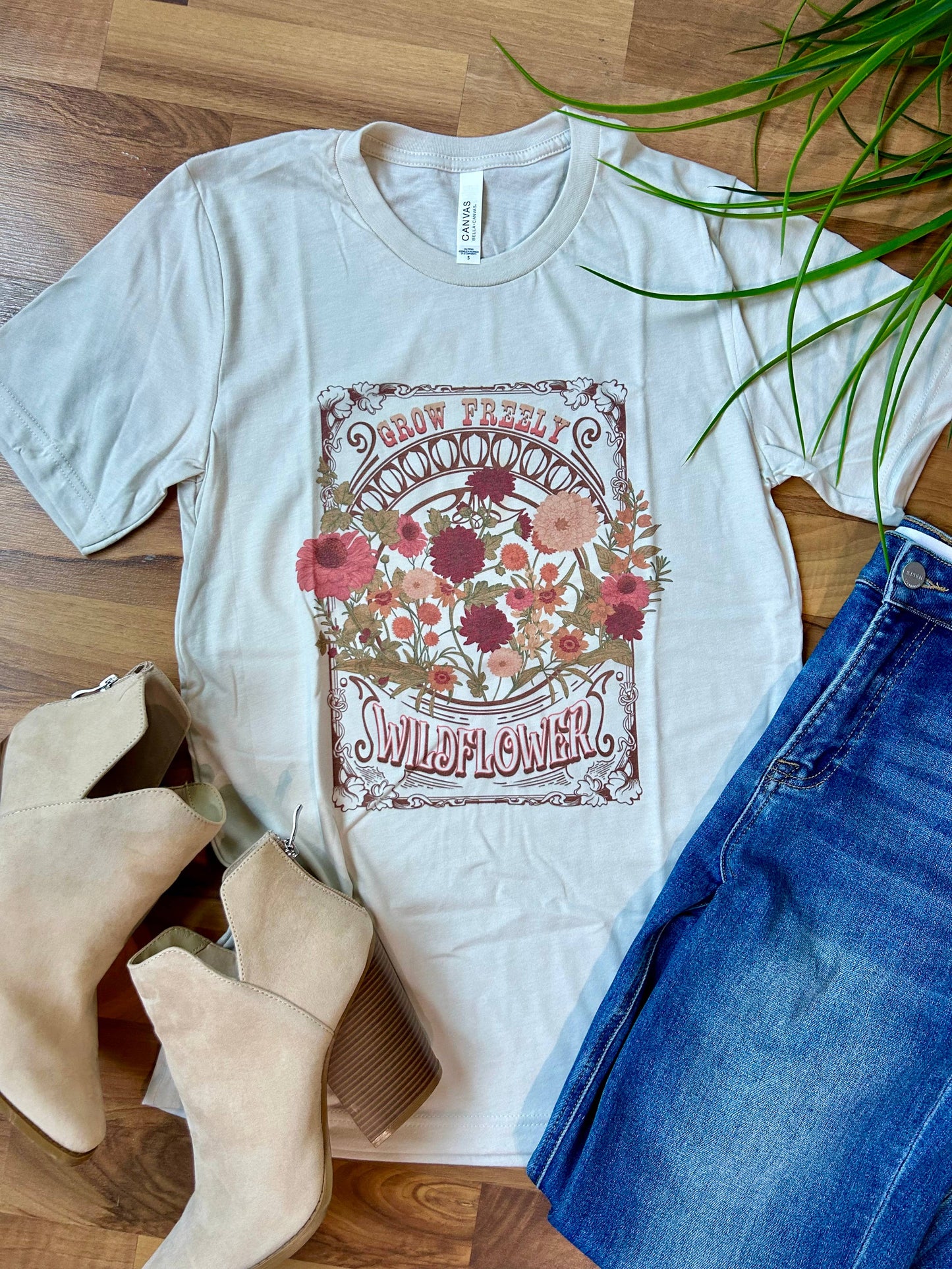 Grow Freely Wildflower Graphic Tee