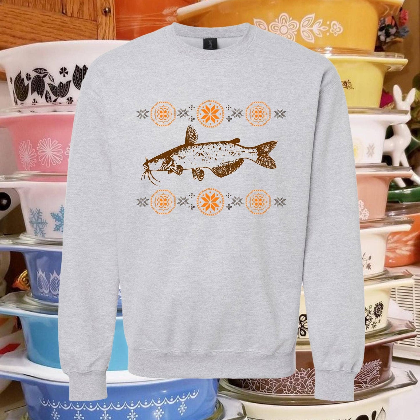 Town and Country Catfish Vintage Dish Sweatshirt