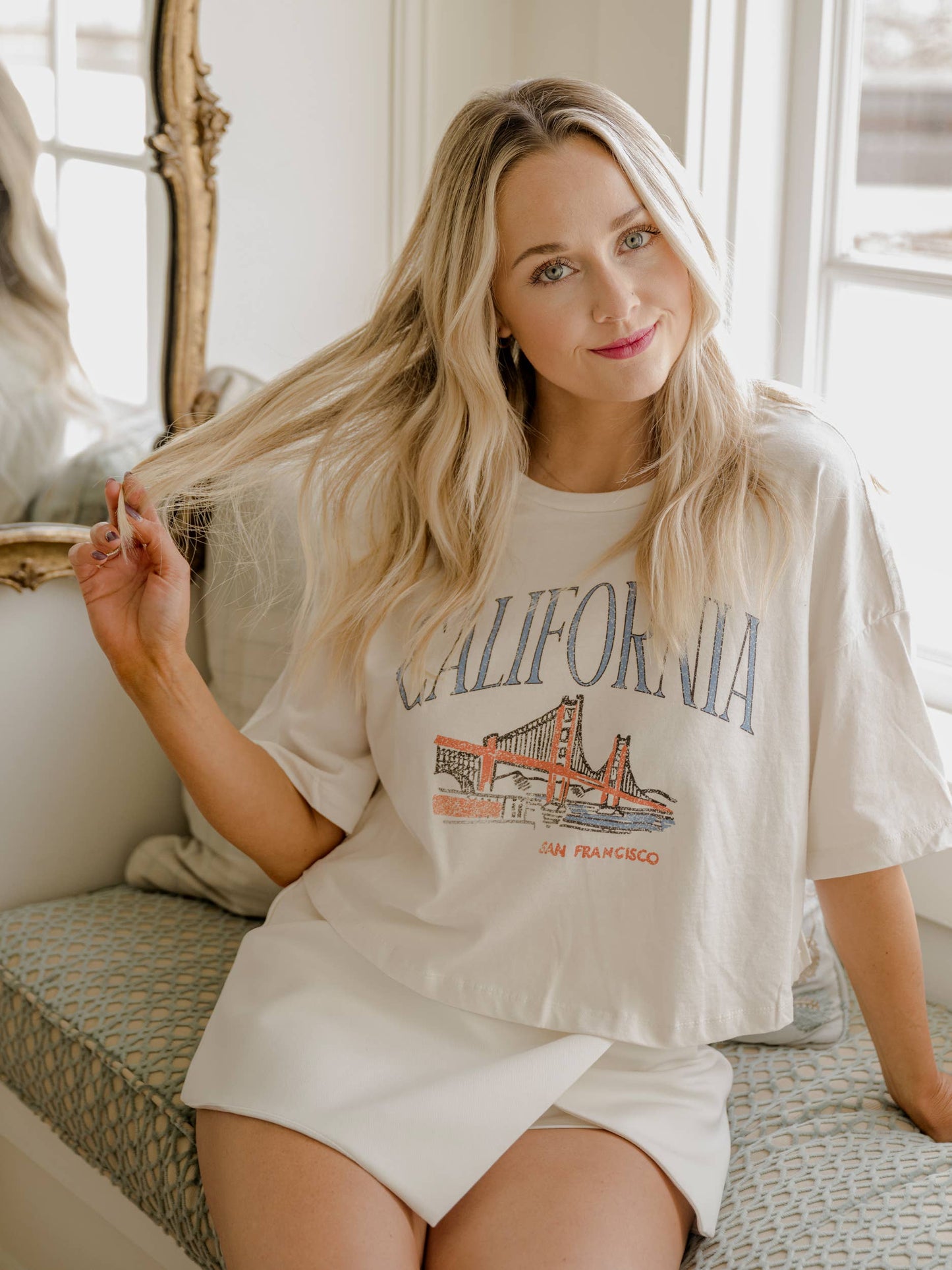 California San Fran Off White Cropped Graphic Tee
