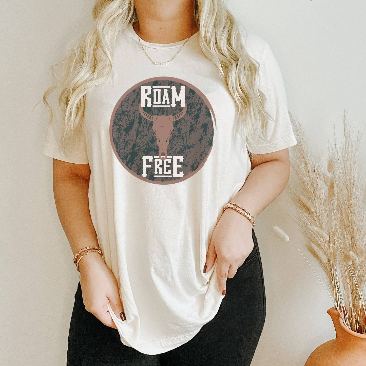 Roam Free Circle L Western Tee