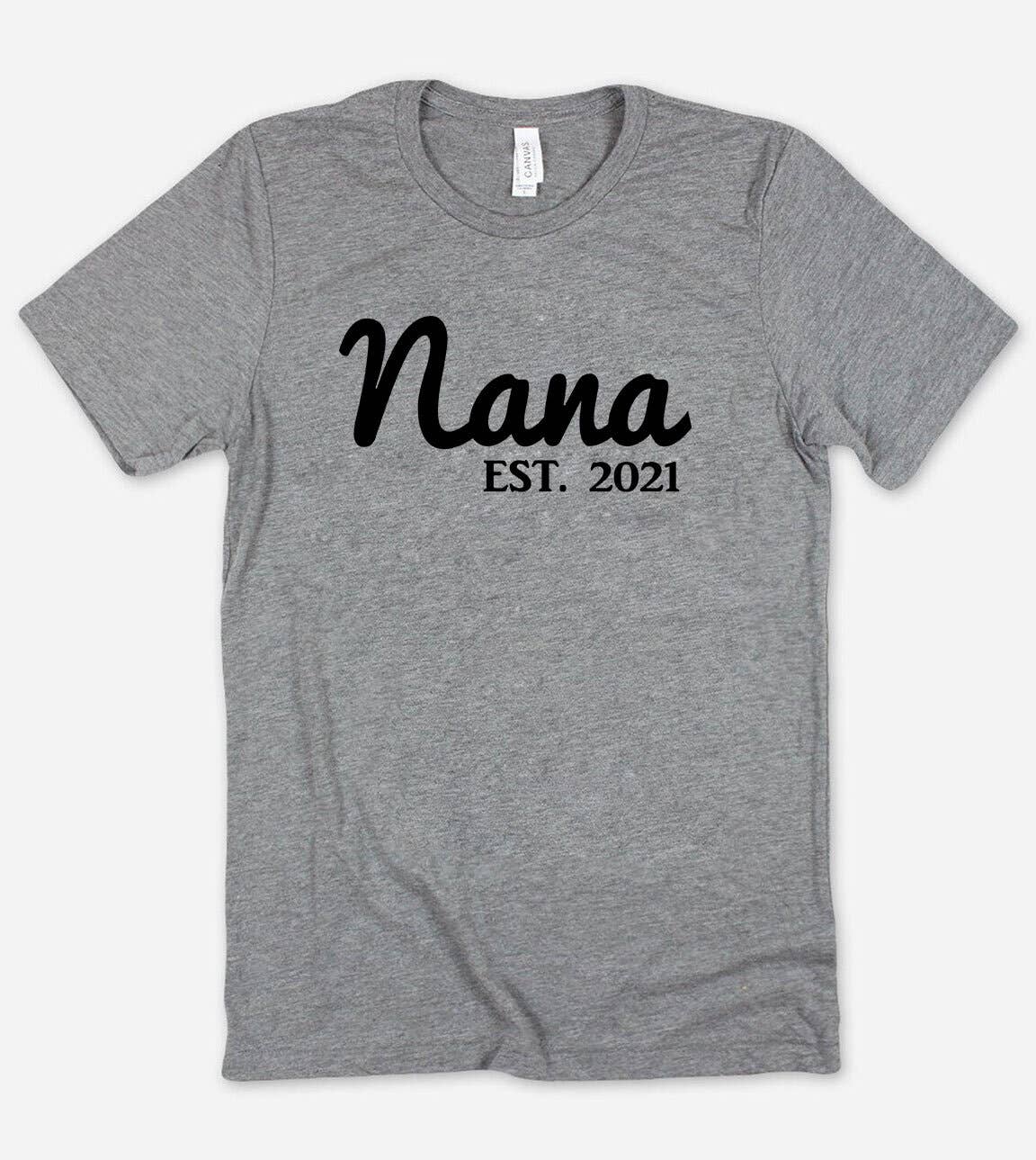 Nana Est. 2021 - Nana Pregnancy Announcement Cute - T-Shirt