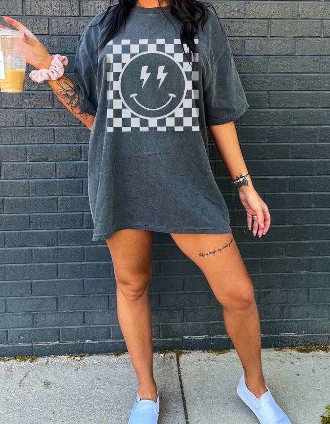 Checkerboard Smile Graphic Tee Vintage Shirt Sweatshirt