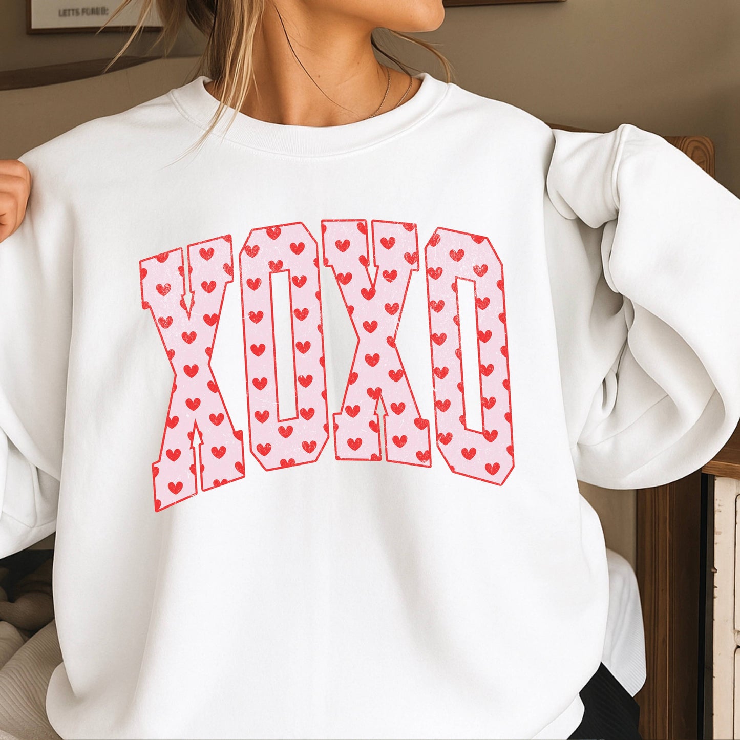 Xoxo  Valentine Sweatshirt | Gildan Brand