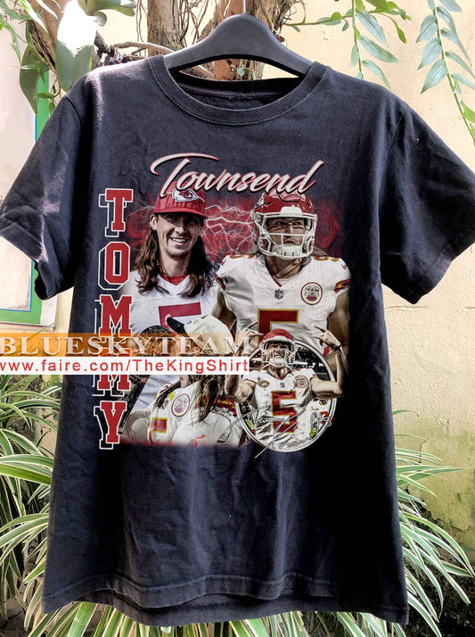 Vintage 90s Graphic Tommy Townsend T-Shirt Retro Football Gi