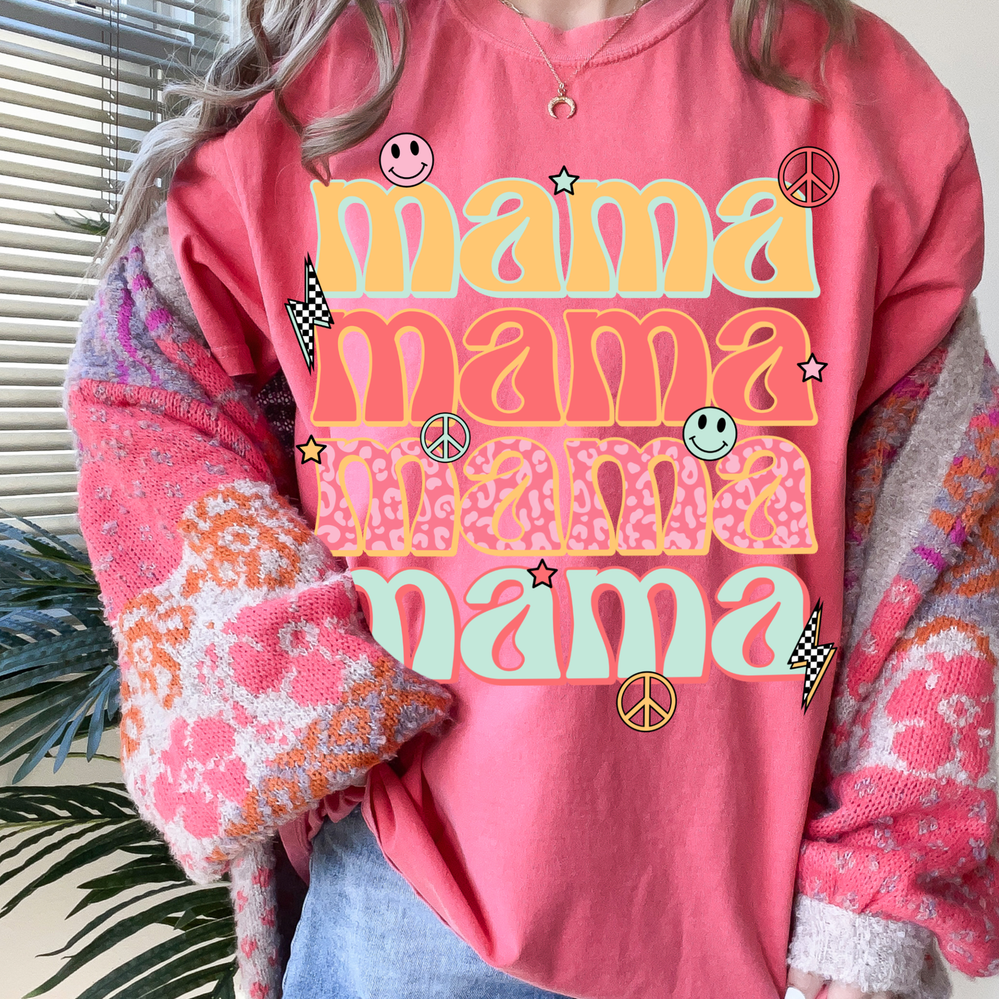 Preppy Retro Mama Comfort Color Graphic Tee