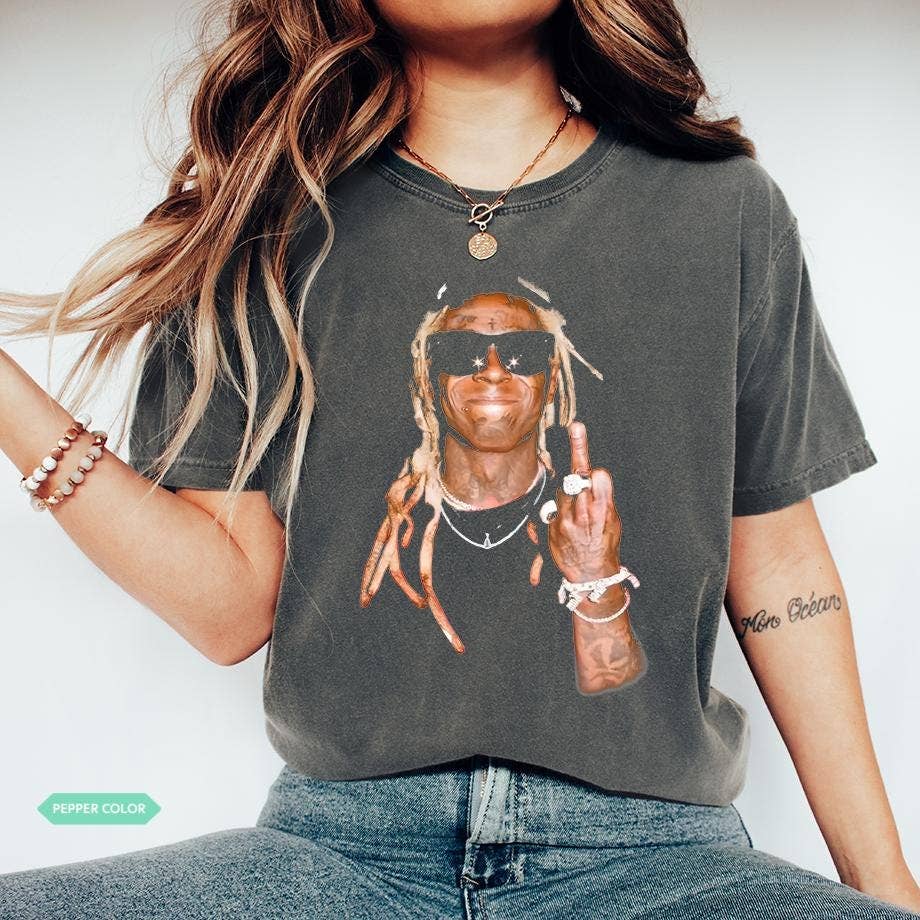Lil Wayne 2025 North America Tour Middle Finger T-Shirt