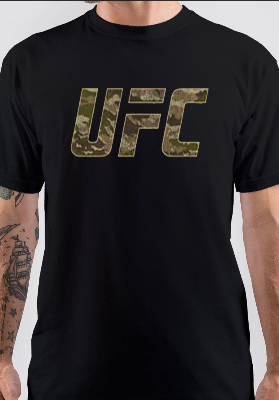 CAMO LETTERS T-SHIRT