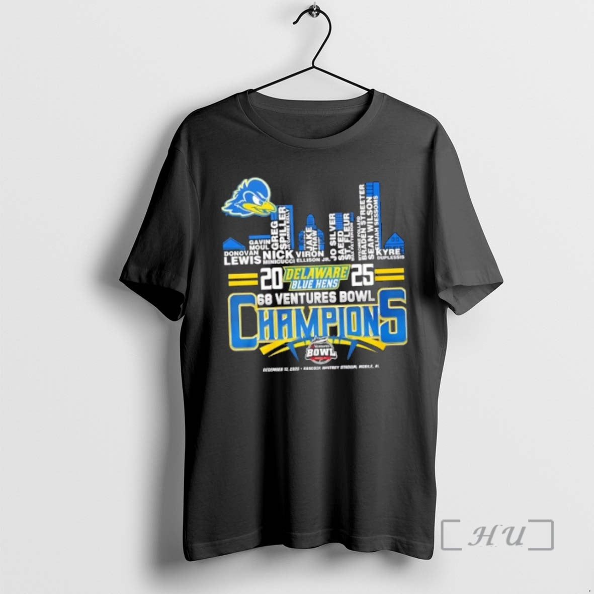 Officials 2025 68 Ventures Bowl Champions Delaware Blue Hens All Names City Skyline Premium