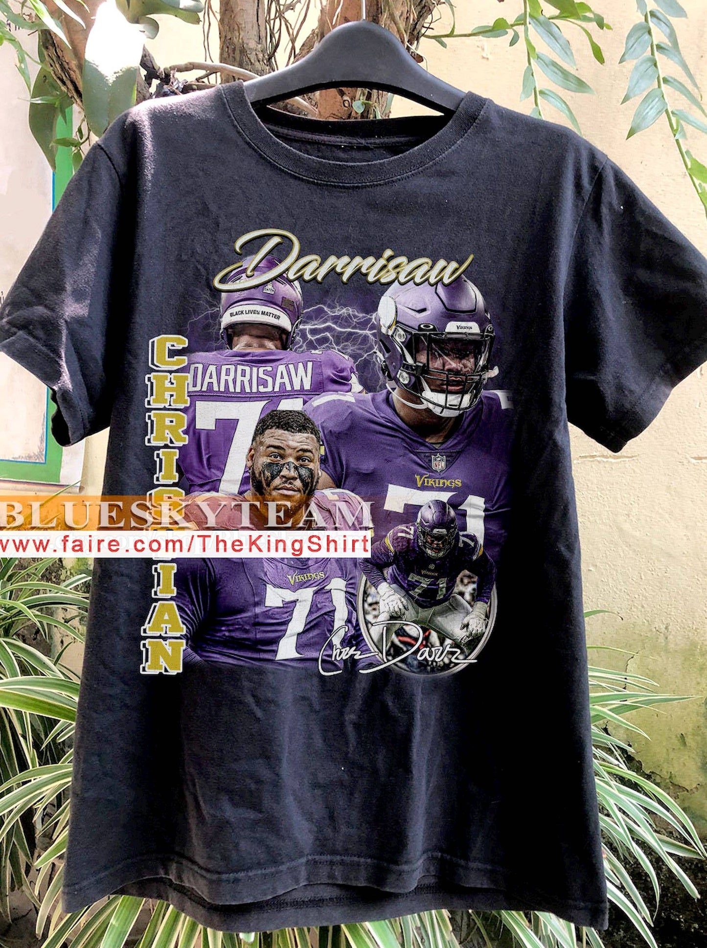 Vintage 90s Christian Darrisaw T-Shirt - Retro Football Tee