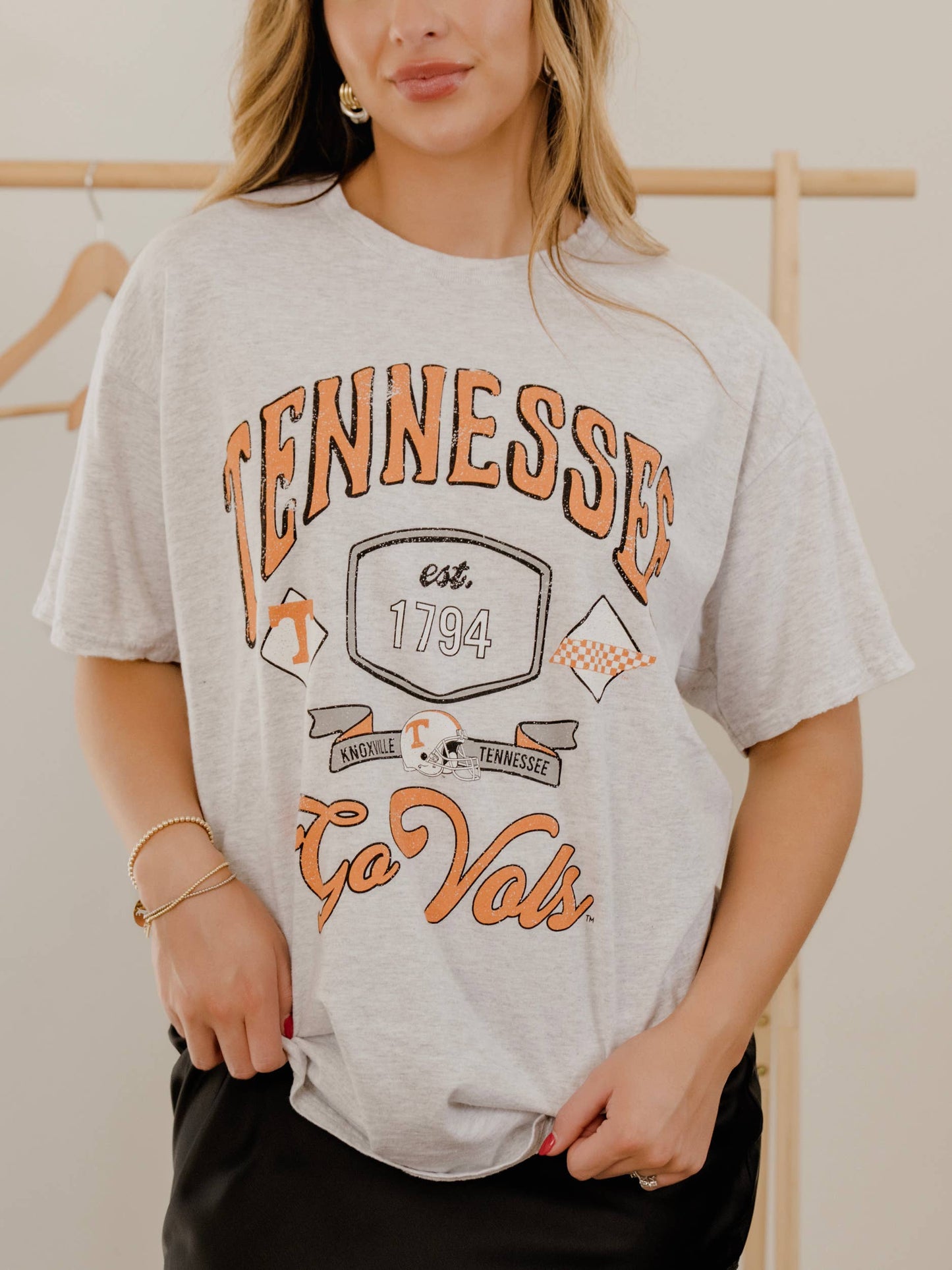 Tennessee Volunteers Patches 25 Ash Gray Thrifted Tee