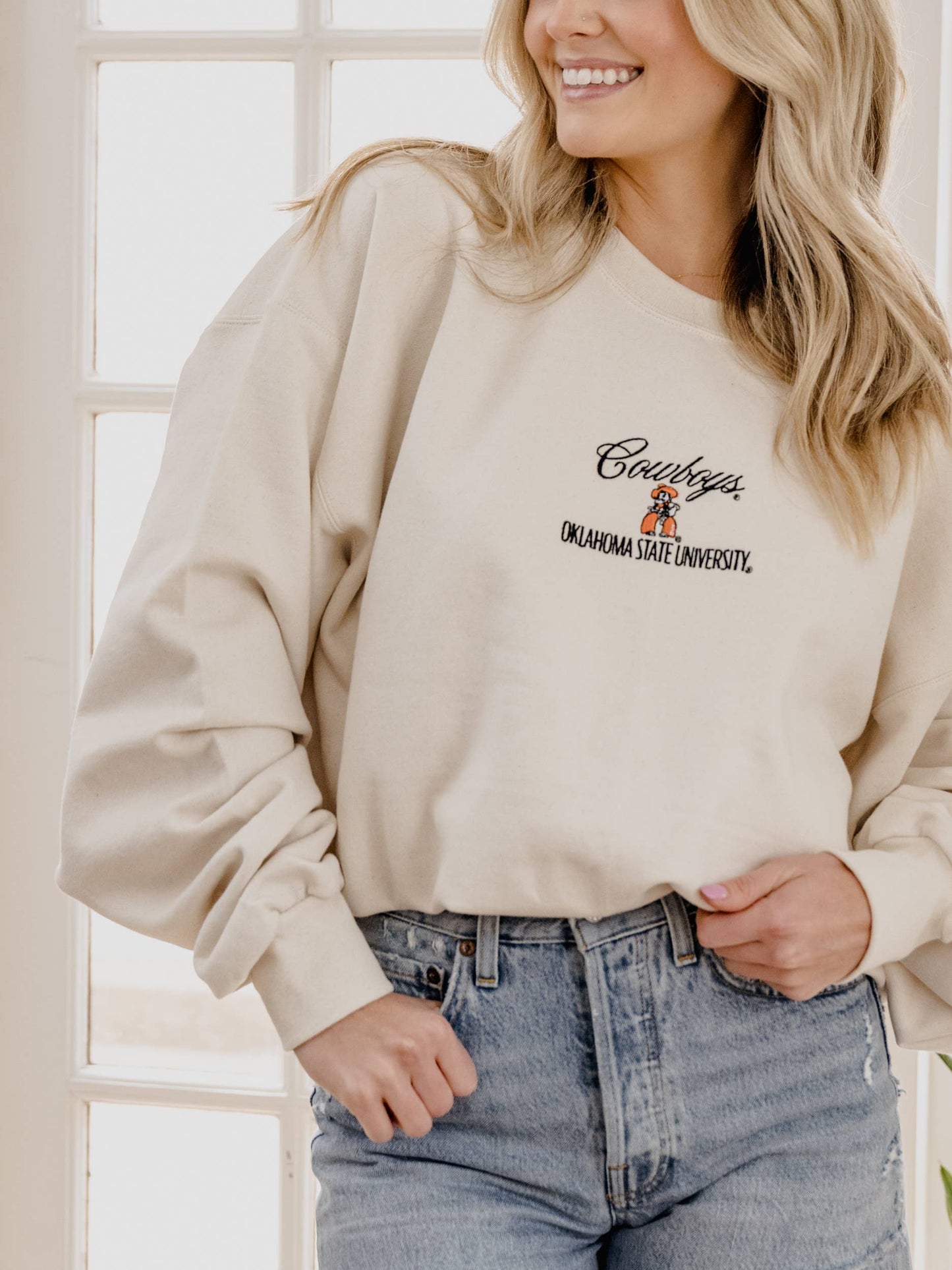 Osu Cowboys Embroidered Script Cream Sweatshirt