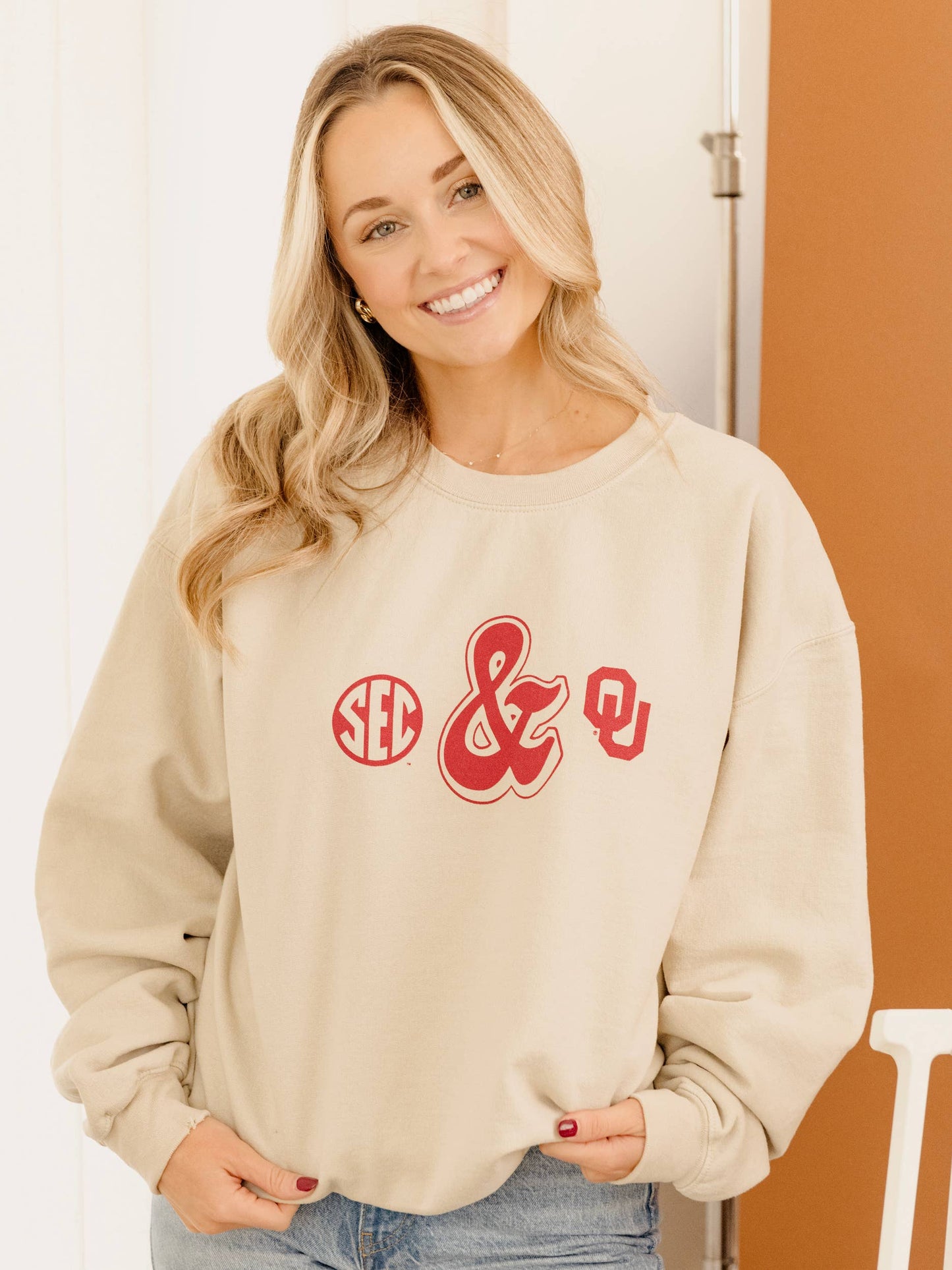 Ou Sooners Sec Ampersand Sand Thrifted Sweatshirt