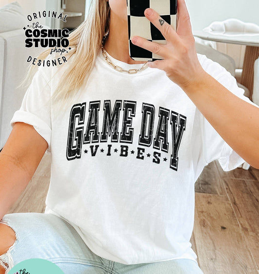 Game Day Vibes – Football Mom T-Shirt