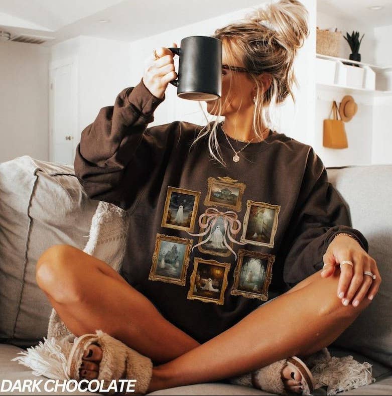 Vintage Halloween Sweatshirt – Cute Ghost Spooky Crewneck