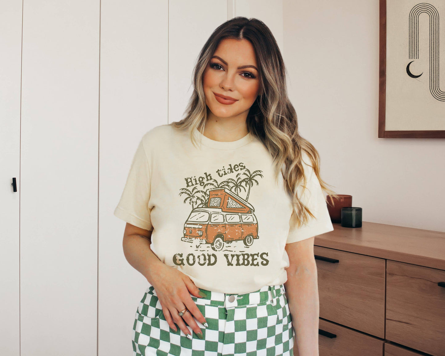 High Tides Good Vibes Graphic Tee | Beachy Tee