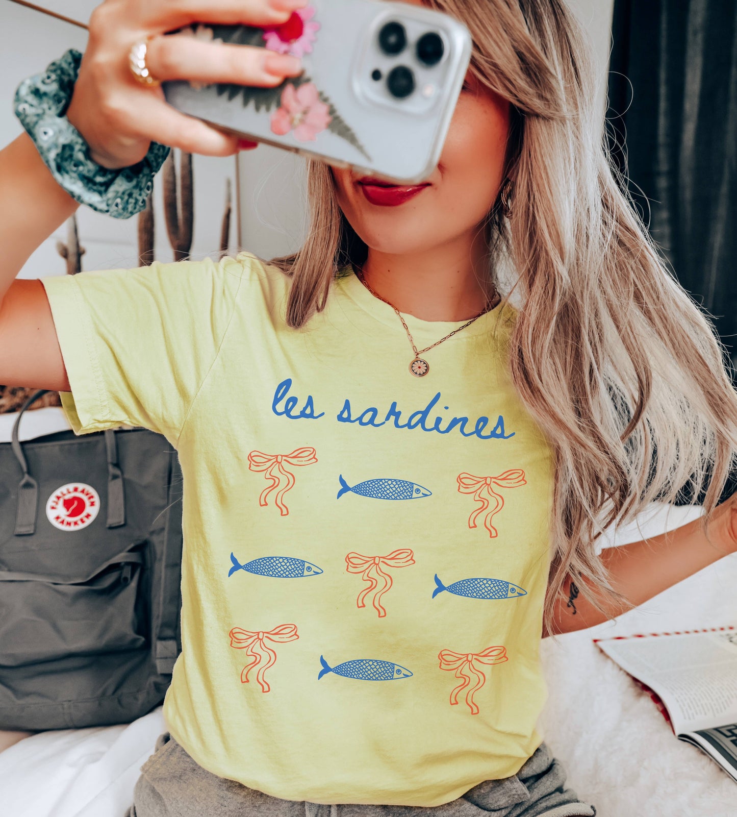 Sardines and Bows Graphic Tee | Summer Tee