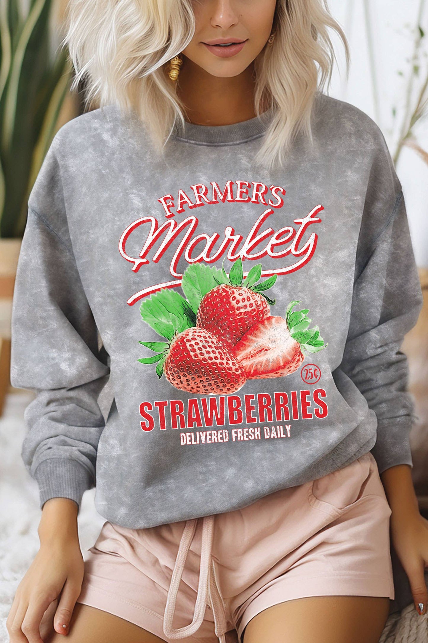 Famers Market Strawberry Mineral Graphic Brushed Sweatshirt