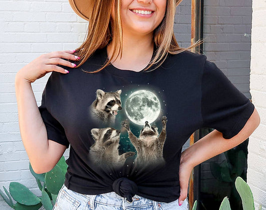 3 Raccoons Howling - Funny Raccoon Moon Meme T-Shirt